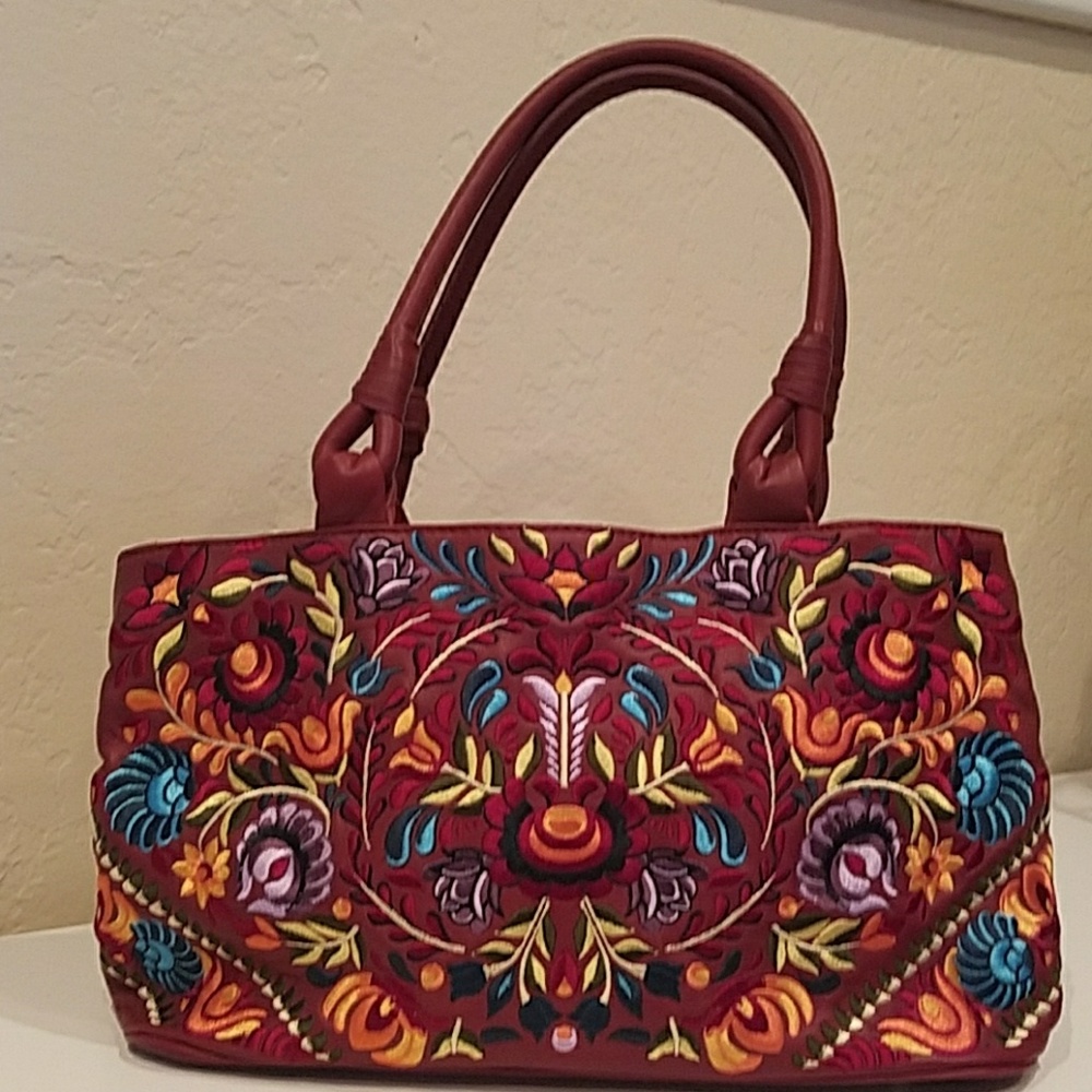 Gorgeous embroidered bag